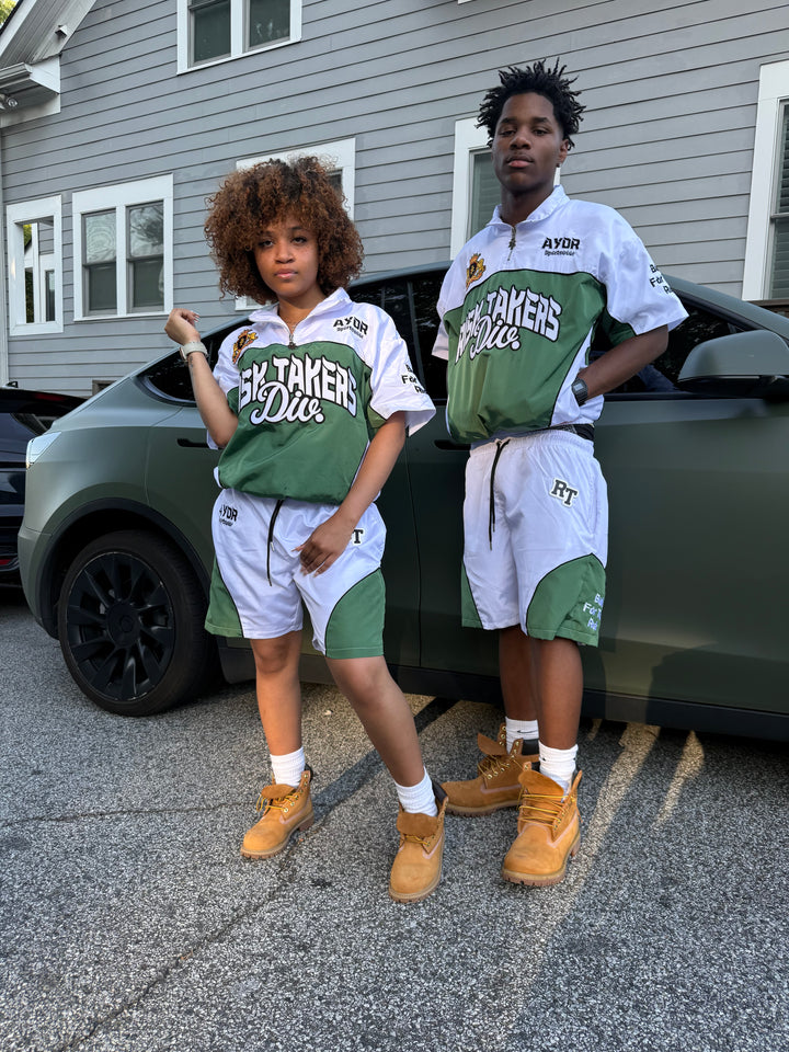 Translation missing: en.White/Forest Green Risk Takers Windbreak Set