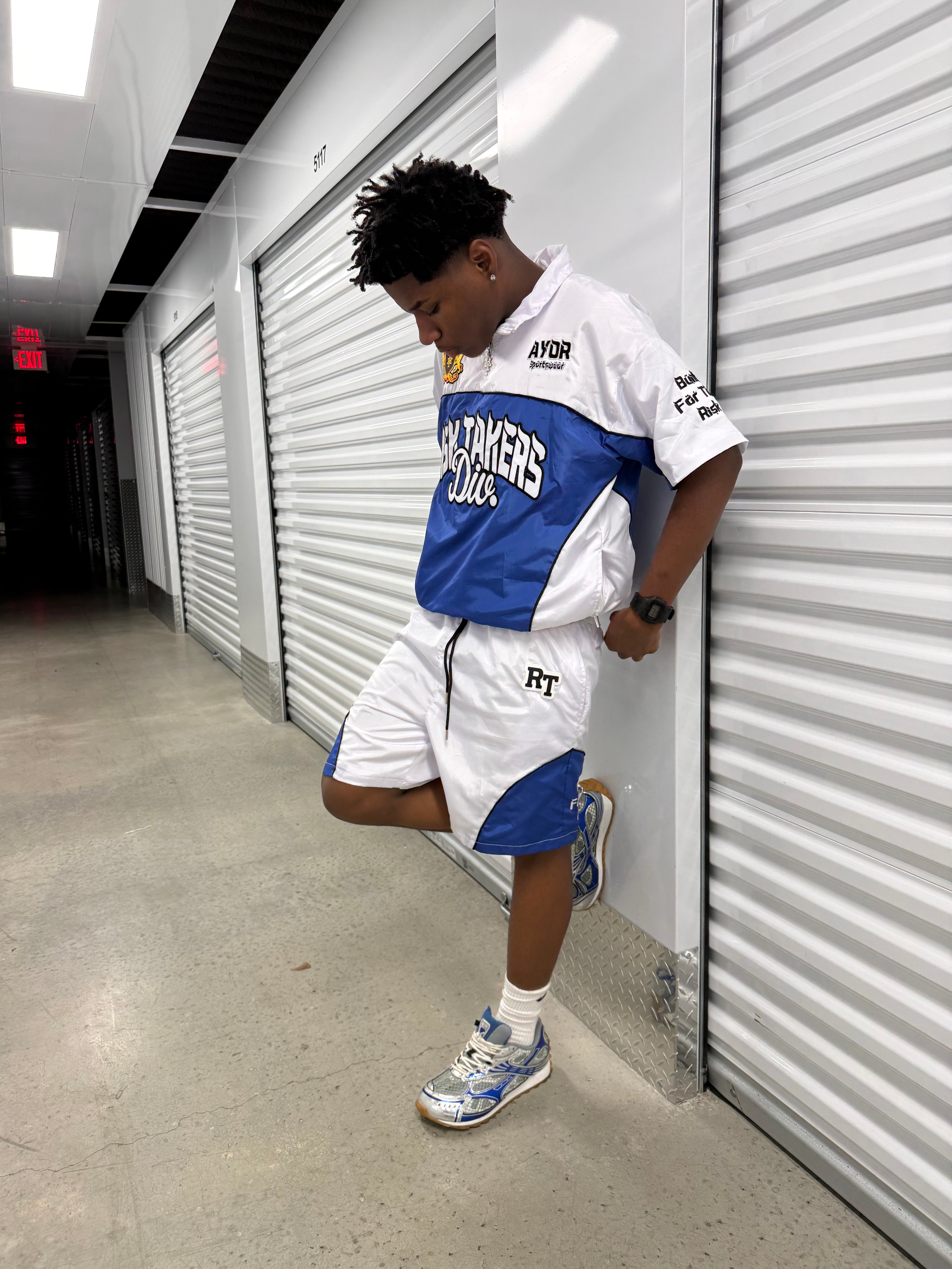 White/Blue Risk Takers Windbreak Set