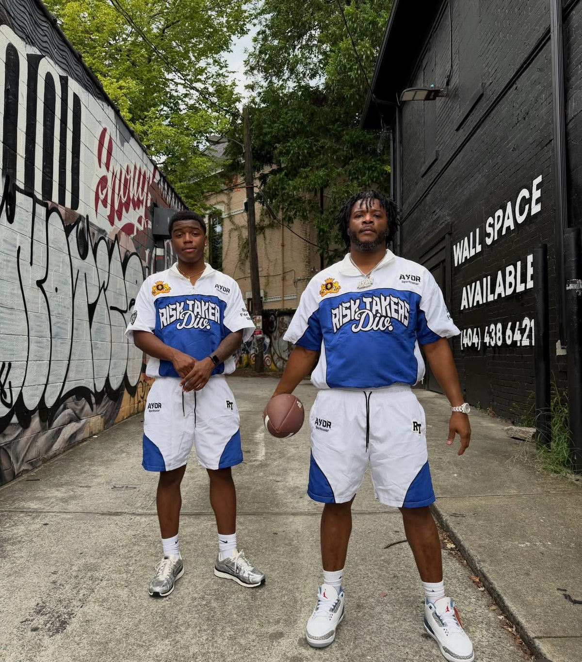 White/Blue Risk Takers Windbreak Set